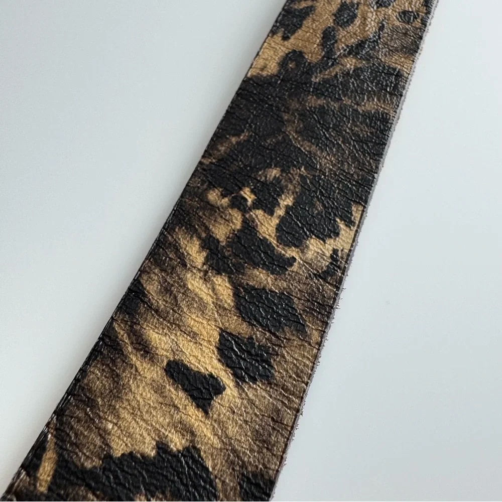 PERRY ELLIS Invisible‎ Buckle Belt S Leopard Print Leather Neutral Casual